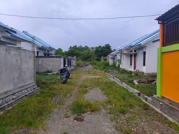 foto posisi tengah perumahan RAIHANA RESIDENCE