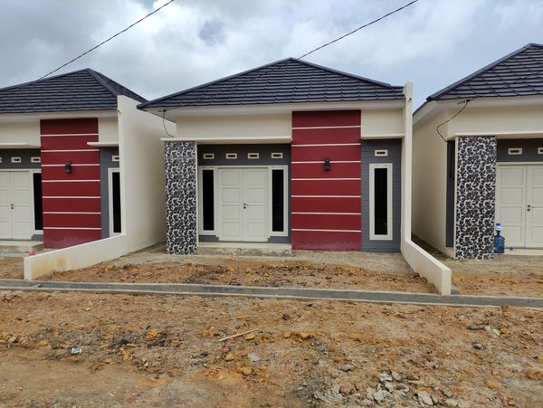 foto posisi tengah perumahan PERUMAHAN PONDOK INDAH 5