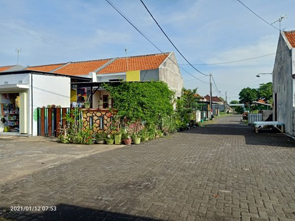 foto posisi tengah perumahan PESONA KAHURIPAN TAHAP 2