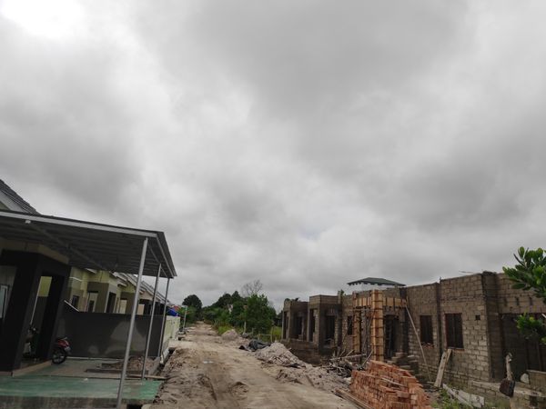 foto posisi tengah perumahan GRIYA MILLENIA RESIDENCE 18