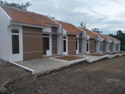 foto posisi tengah perumahan Ciwaru Asri Residence