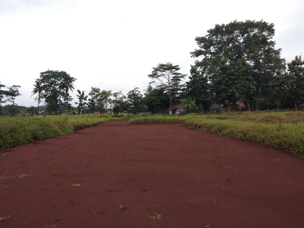 foto posisi tengah perumahan Ciawigebang Pesona Regency