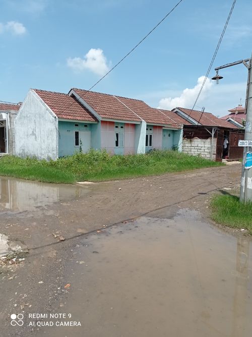 foto posisi tengah perumahan MUSTIKA PERMAI 2