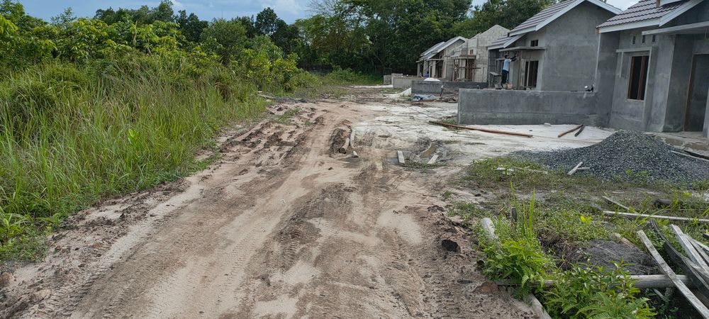 foto posisi tengah perumahan KAMPOENG RAHAYU WORO 4 C