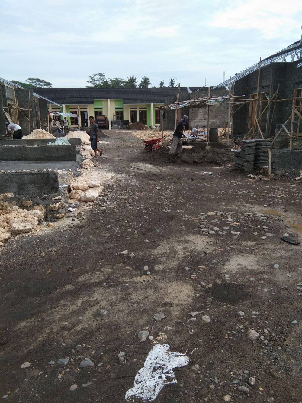 foto posisi tengah perumahan GREEN MUTIARA 2 CITRA SUHANDI TAHAP 2