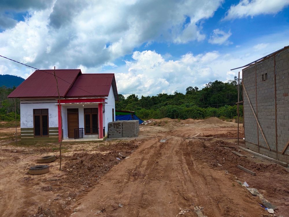 foto posisi tengah perumahan Kinjil Permata Khatulistiwa