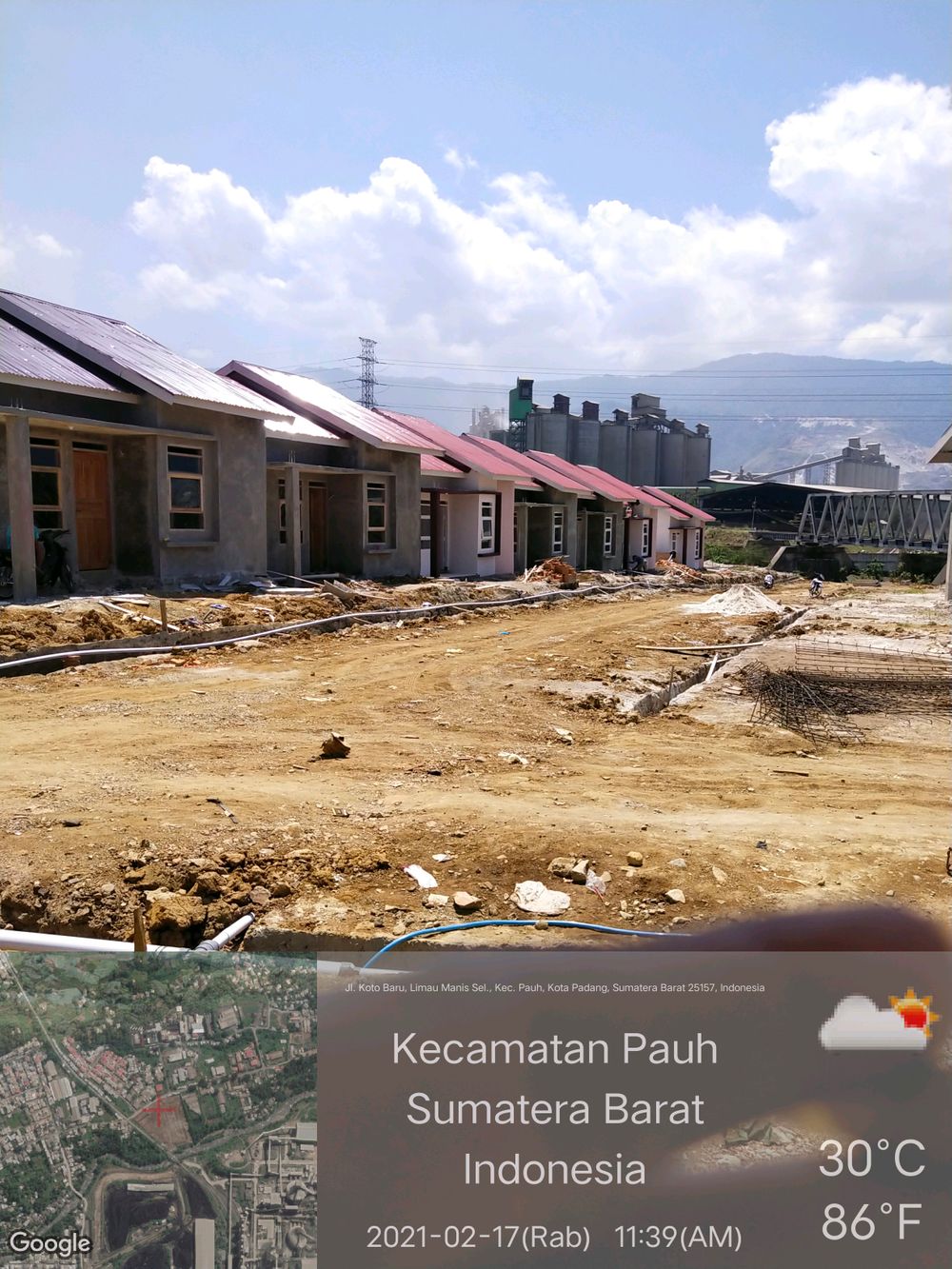 foto posisi tengah perumahan BUANA RESIDENCE