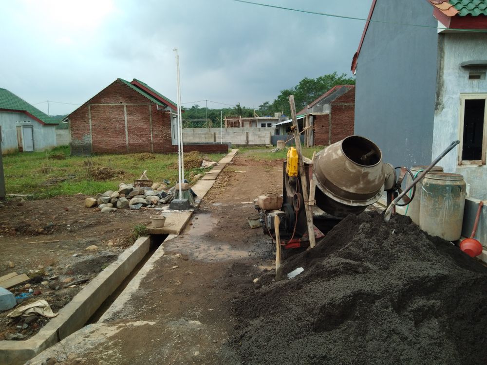 foto posisi tengah perumahan REYHAN RESIDENCE GALANGPENGAMPON