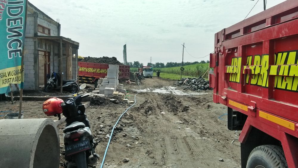 foto posisi tengah perumahan GRIYA JABON RESIDENCE