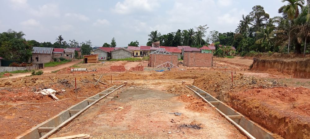 foto posisi tengah perumahan WARNA MEKAR REGENCY