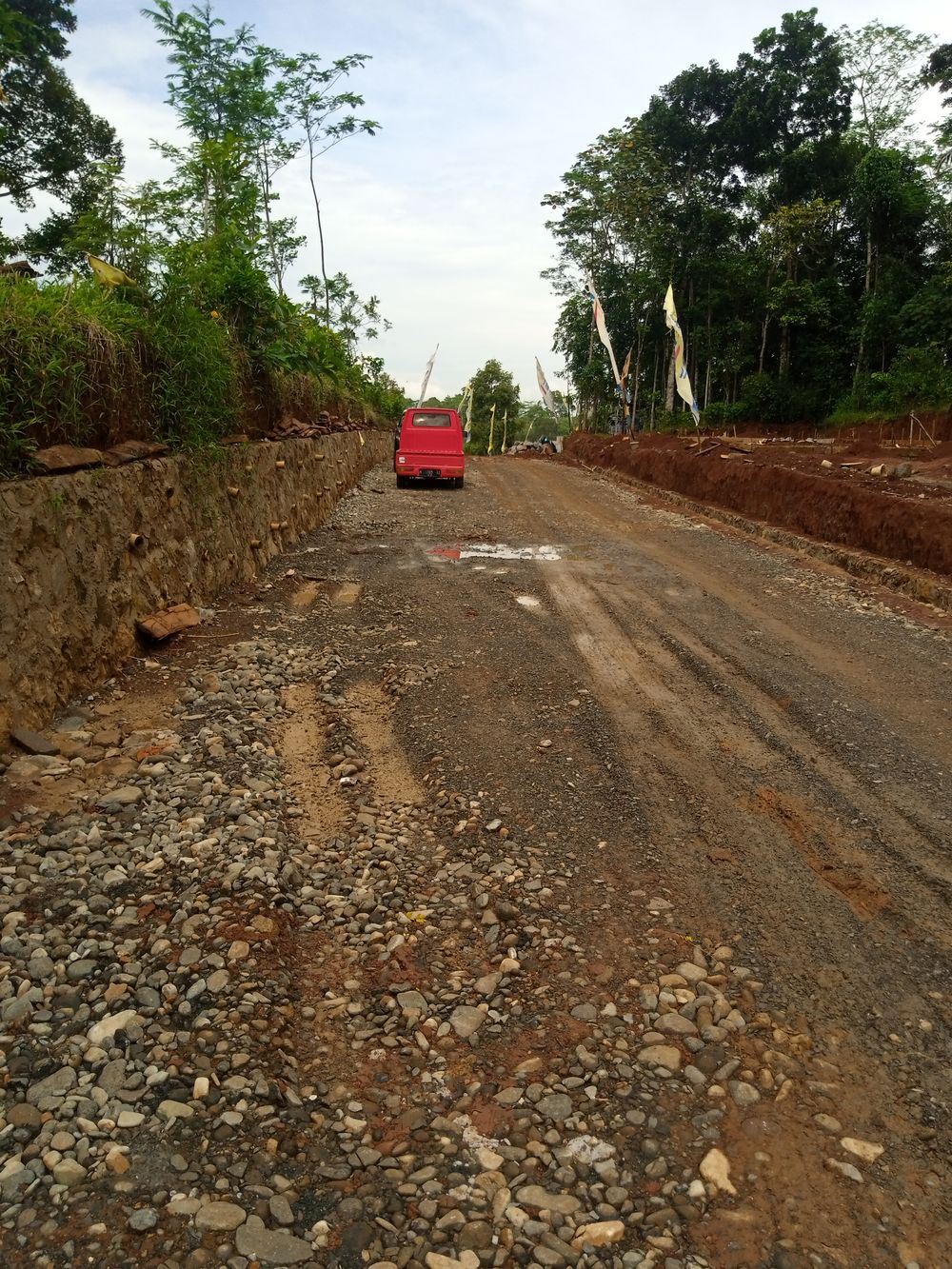 foto posisi tengah perumahan YUDISTIRA REGENCY 4