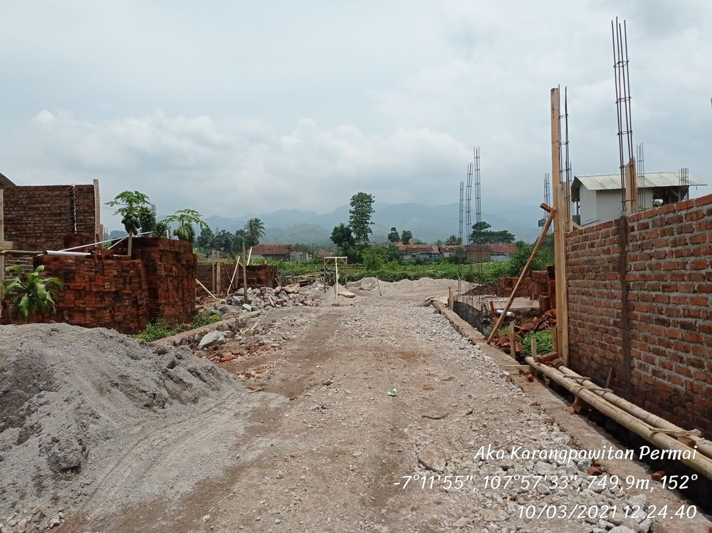 foto posisi tengah perumahan Aka Karangpawitan Permai