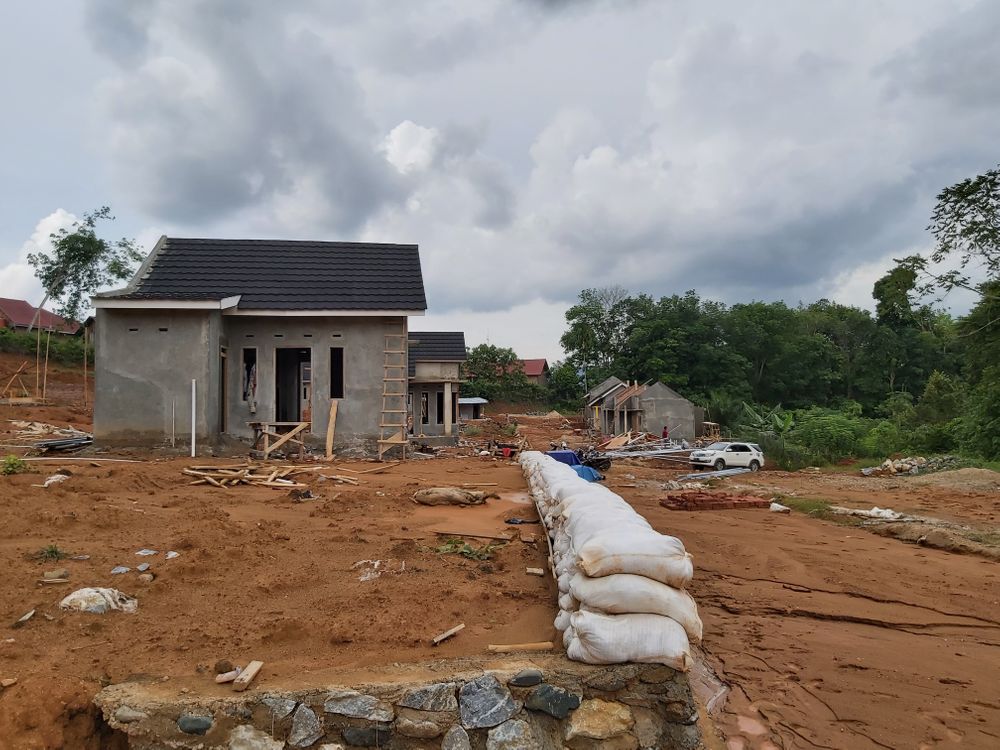 foto posisi tengah perumahan MAXIMA RESIDENCE 4