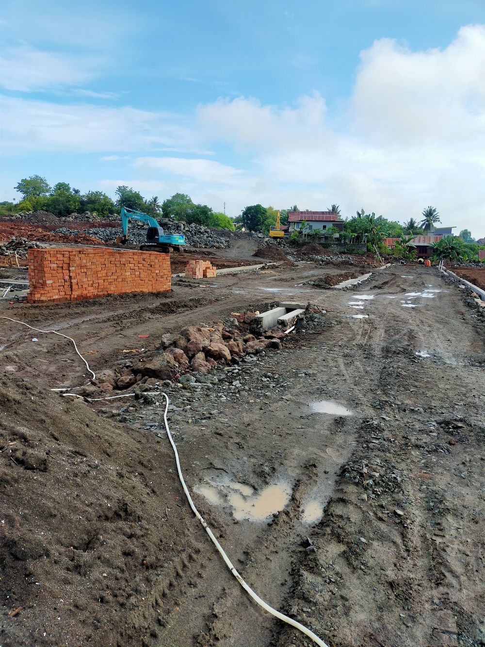 foto posisi tengah perumahan GRIYA LEMBA PERMAI