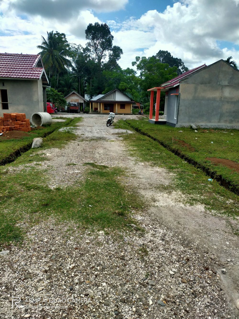 foto posisi tengah perumahan Arumi Residence 2