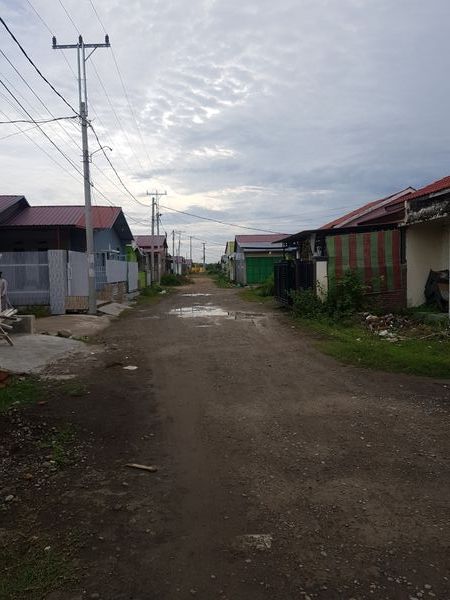 foto posisi tengah perumahan TIARA RESIDENCE