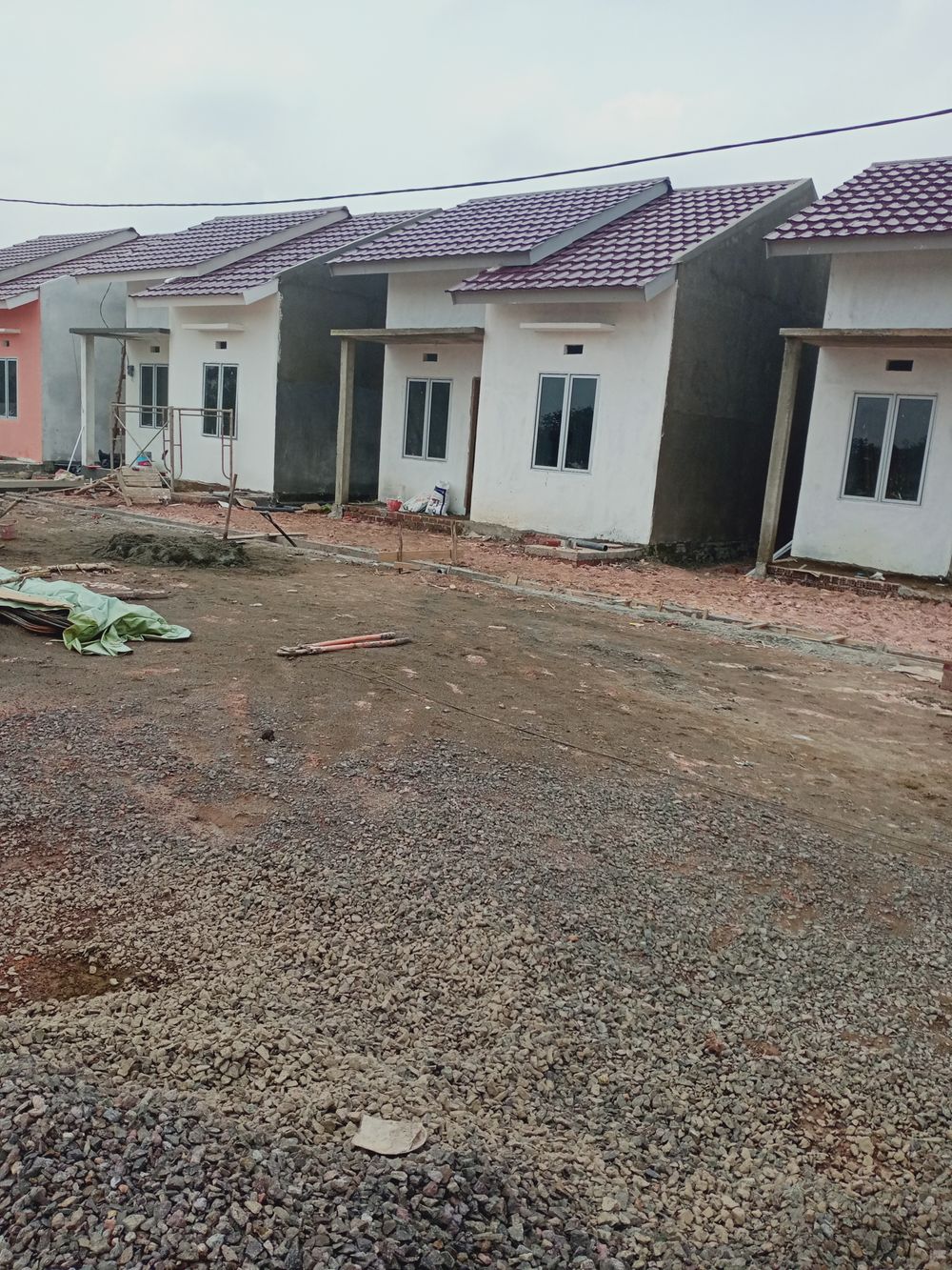 foto posisi tengah perumahan BUMI LANGGENG SEJAHTERA 3