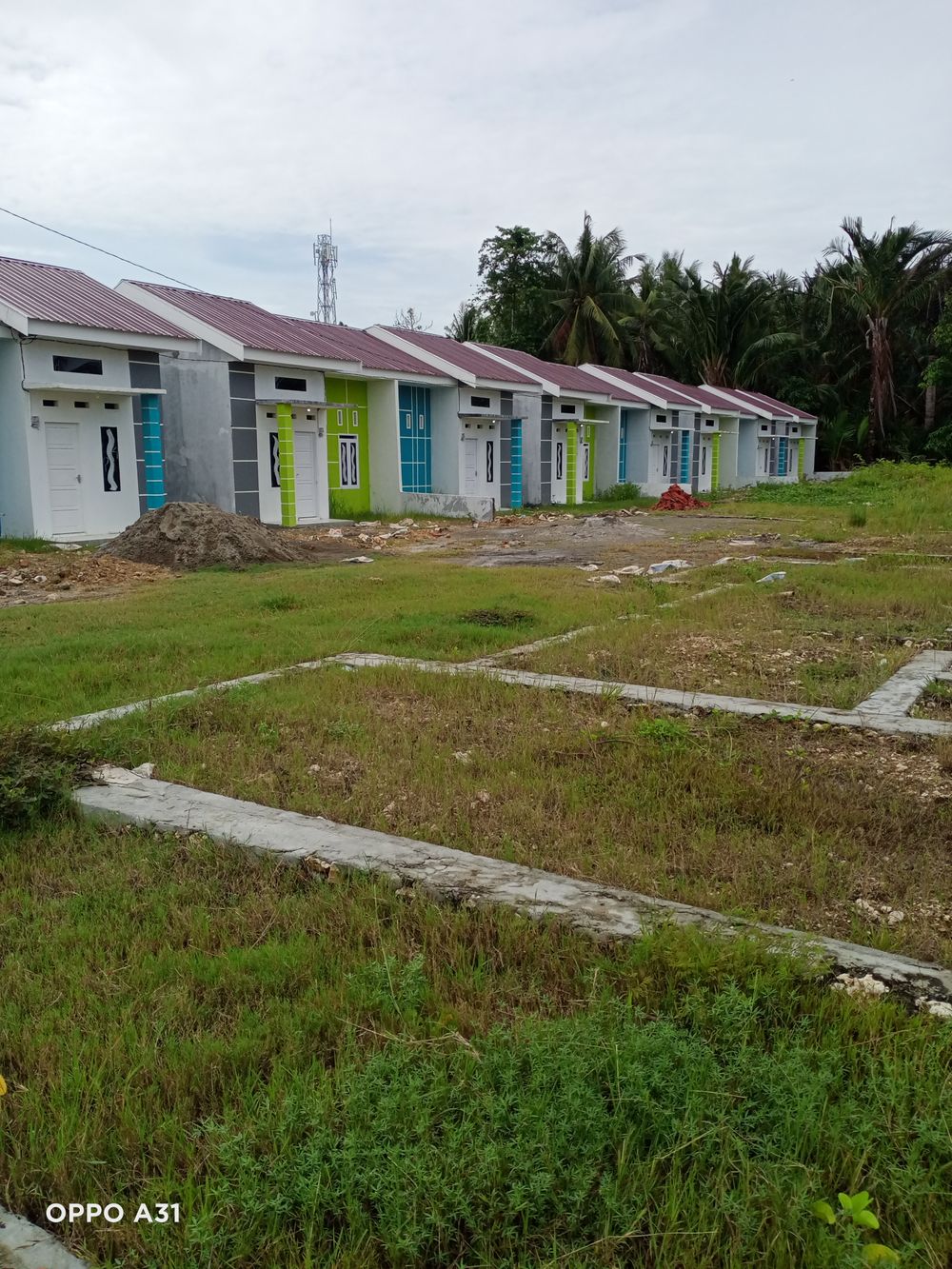 foto posisi tengah perumahan Griya Pesona Leppangan