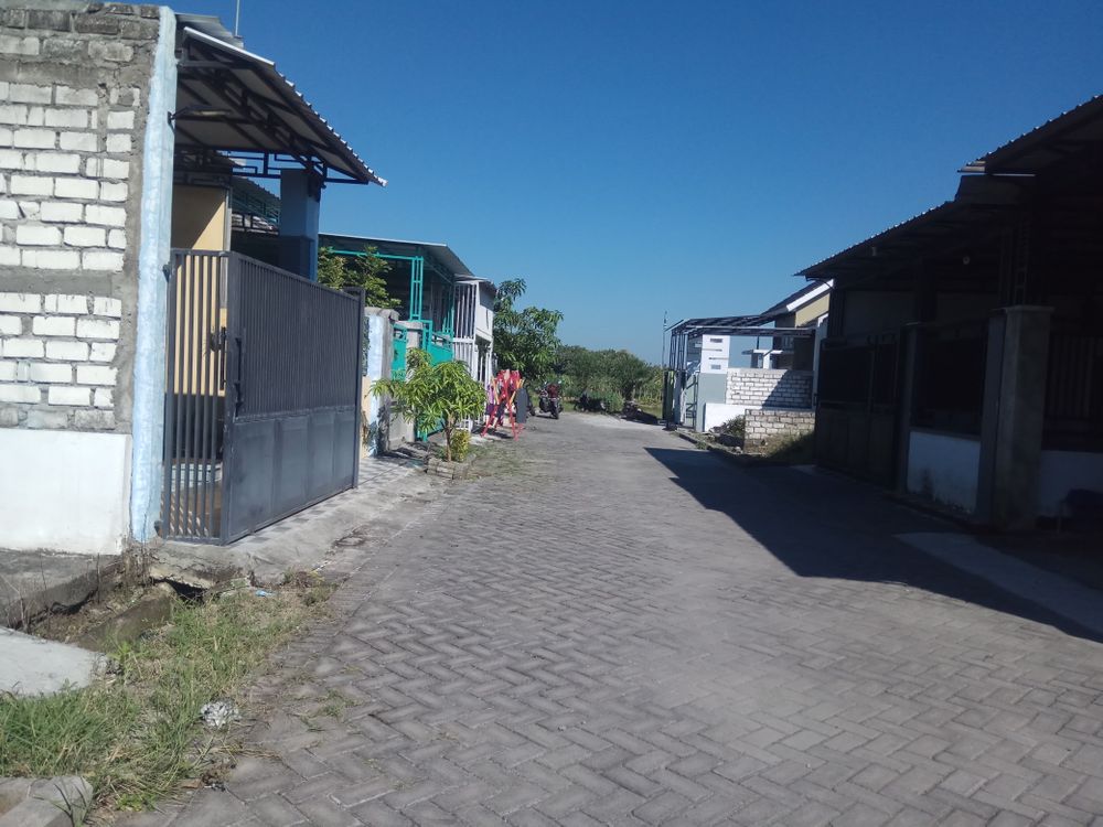 foto posisi tengah perumahan Bumi Baureno Asri