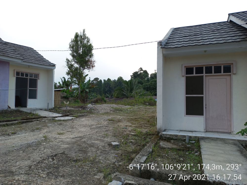 foto posisi tengah perumahan KARANGSETRA VILLAGE