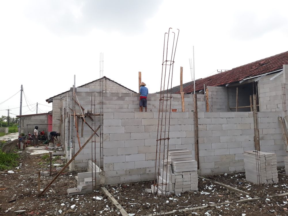 foto posisi tengah perumahan TAMAN EDELWEIZ