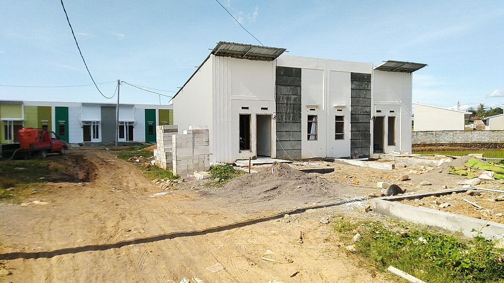 foto posisi tengah perumahan Pesona Bandara Regency Cluster Forest Land C