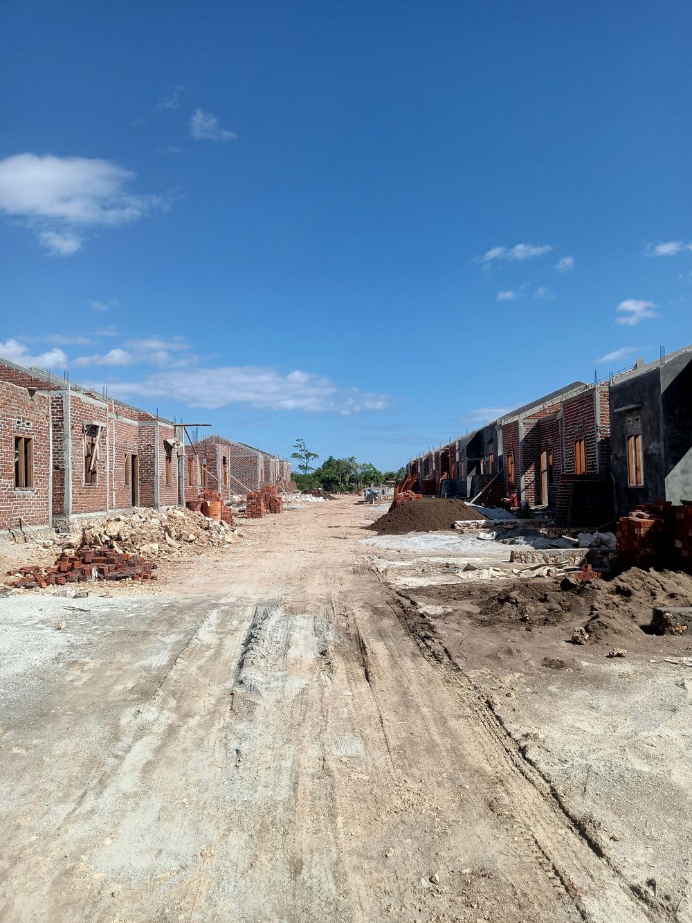 foto posisi tengah perumahan HALIM RESIDENCE 3