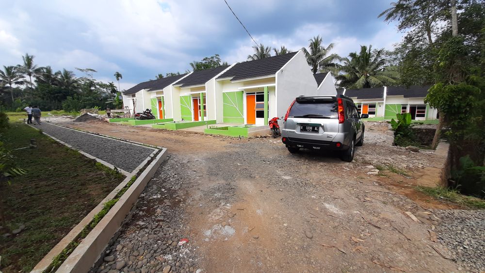foto posisi tengah perumahan SUTERA SERAYU