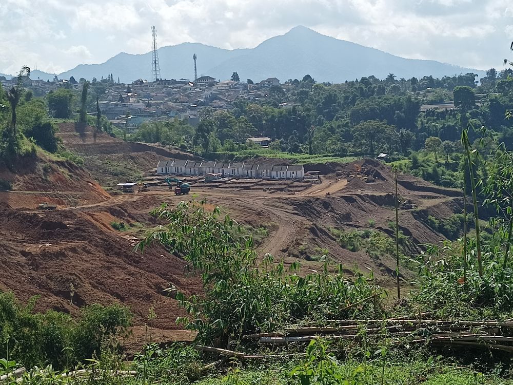 foto posisi tengah perumahan Griya Asri Puncak