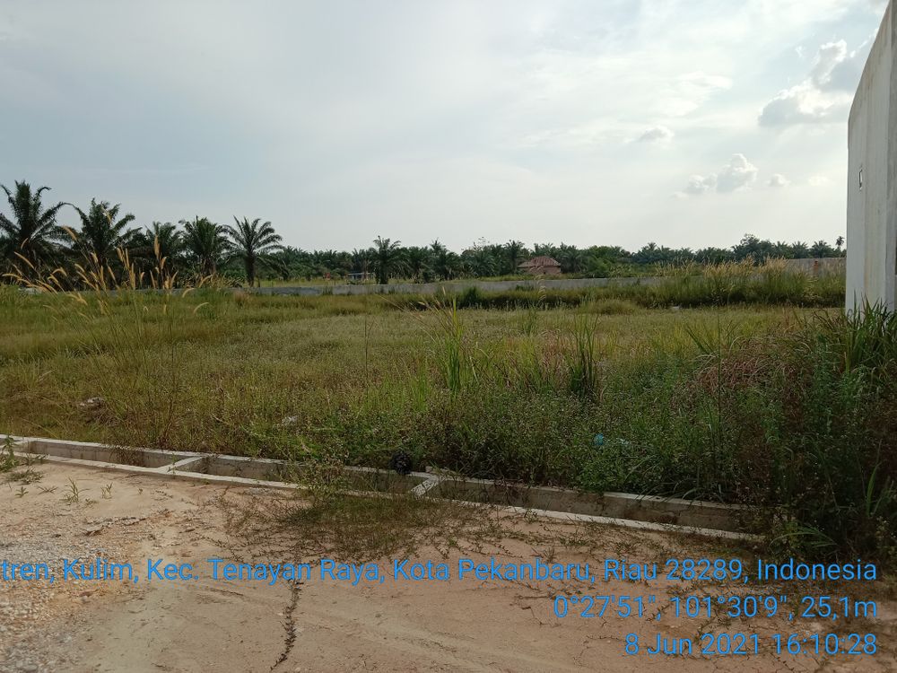 foto posisi tengah perumahan SAFANA CLUSTER