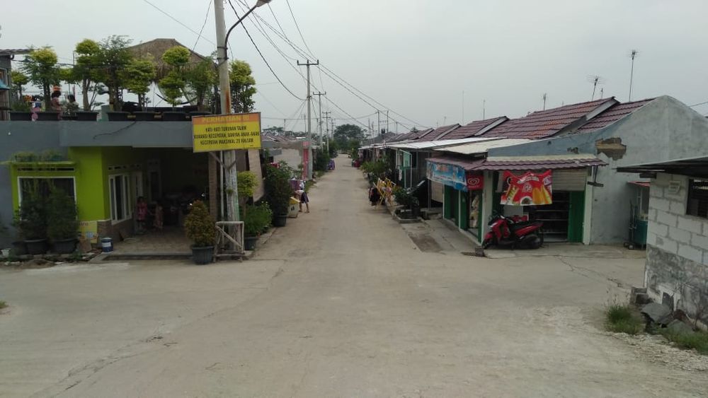 foto posisi tengah perumahan PURI RAYA RESIDENCE I