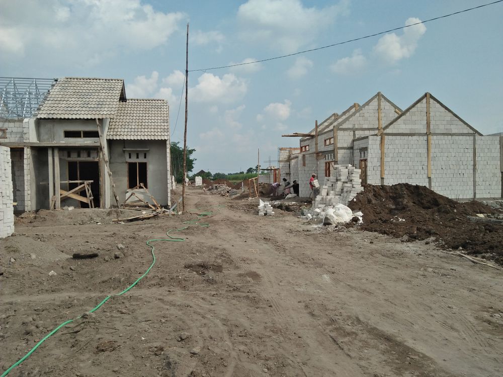 foto posisi tengah perumahan GREEN PARE RESIDENCE 4
