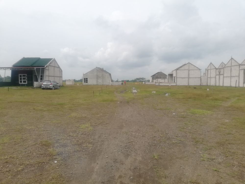 foto posisi tengah perumahan NGAWI INDAH RESIDENCE