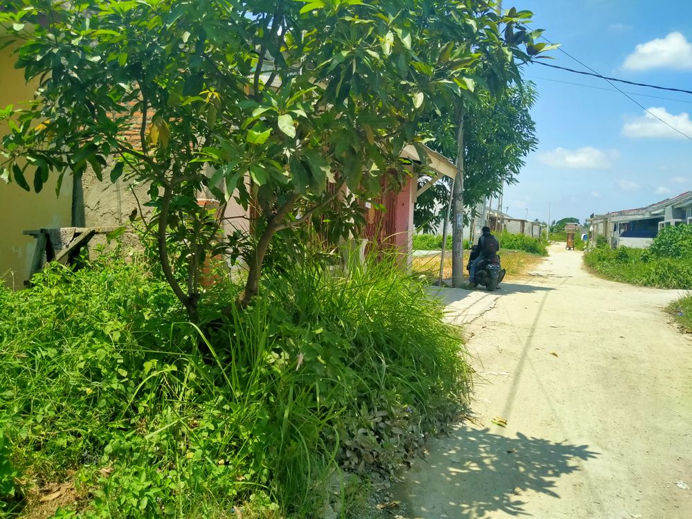 foto posisi tengah perumahan GRIYA BAGASASI 2