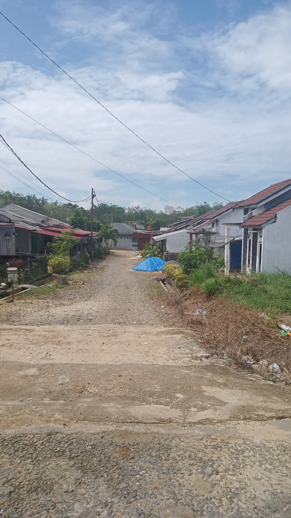 foto posisi tengah perumahan BUKIT INDAH PERMAI