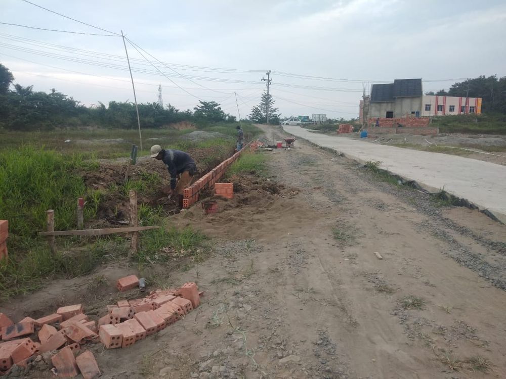 foto posisi tengah perumahan VILLA ACHIRA PERMATA
