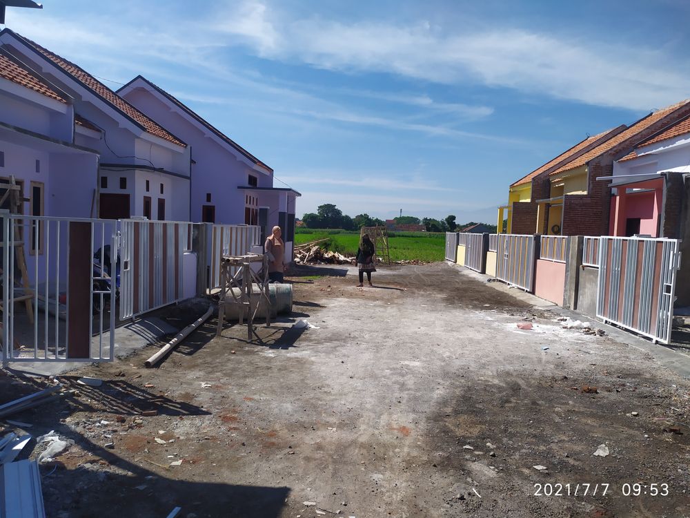 foto posisi tengah perumahan GRAND ATHAYA RESIDENCE