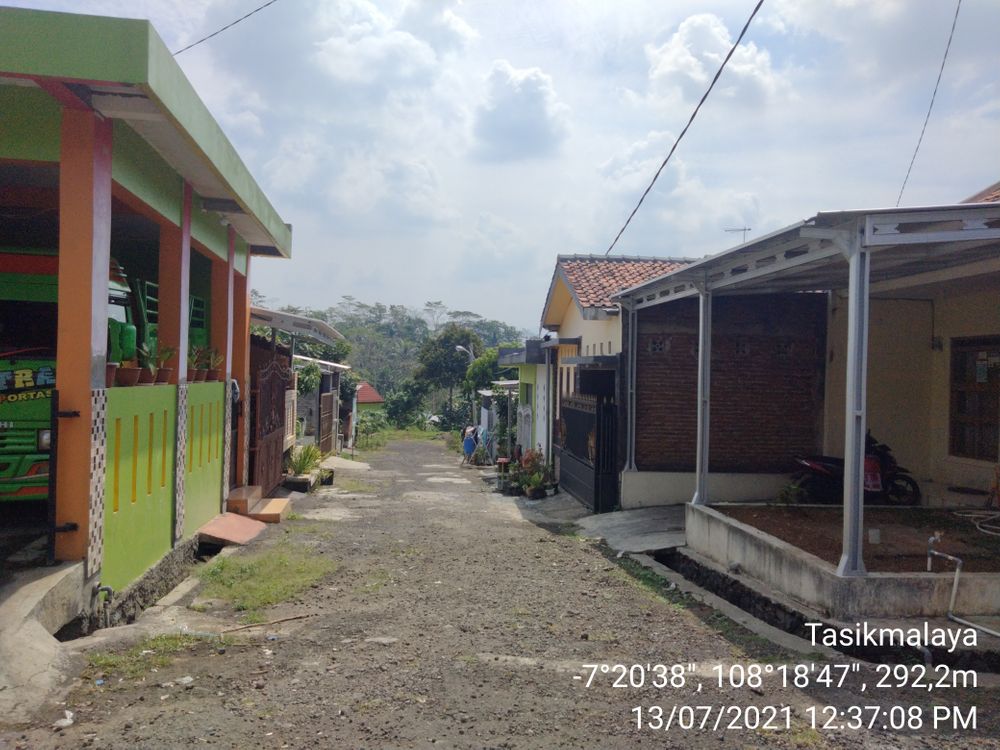 foto posisi tengah perumahan Graha Tatar Sukapura