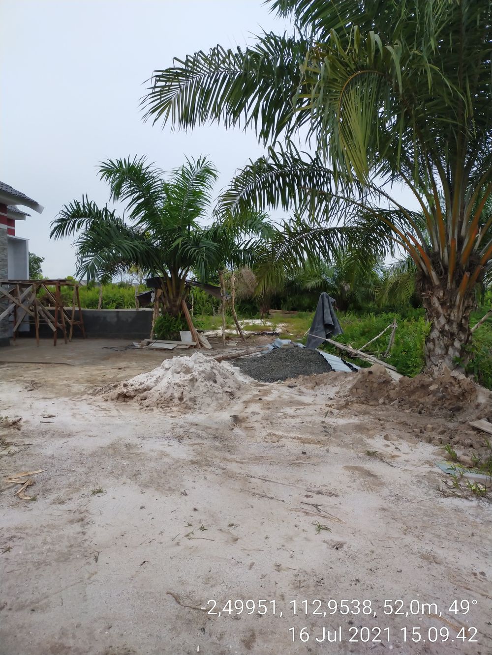 foto posisi tengah perumahan Bukit permai elok