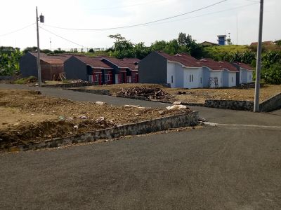 foto posisi tengah perumahan Perumahan Bukit Hijau Tunggul Wulung