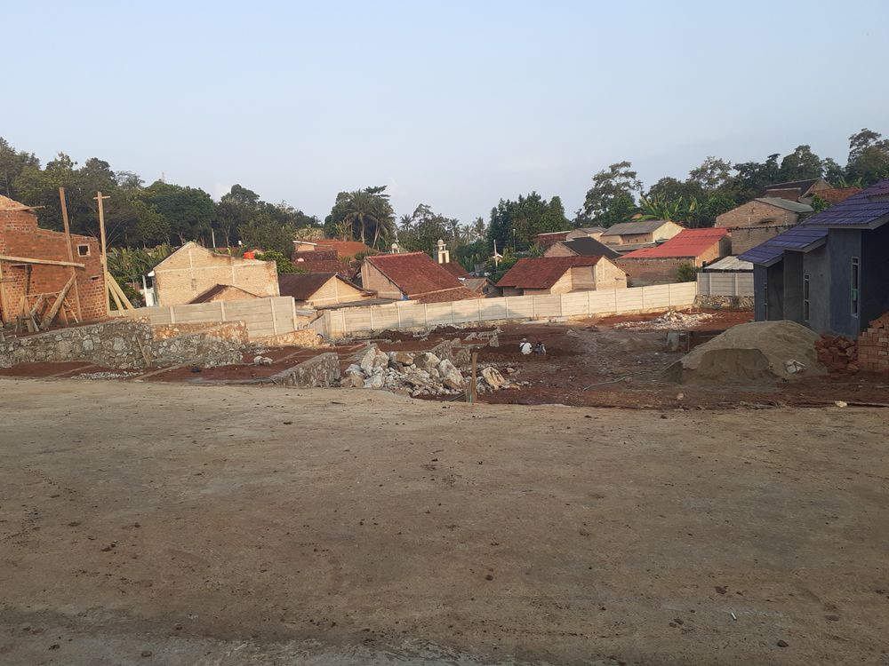 foto posisi tengah perumahan Griya Bina Mitra Familindo