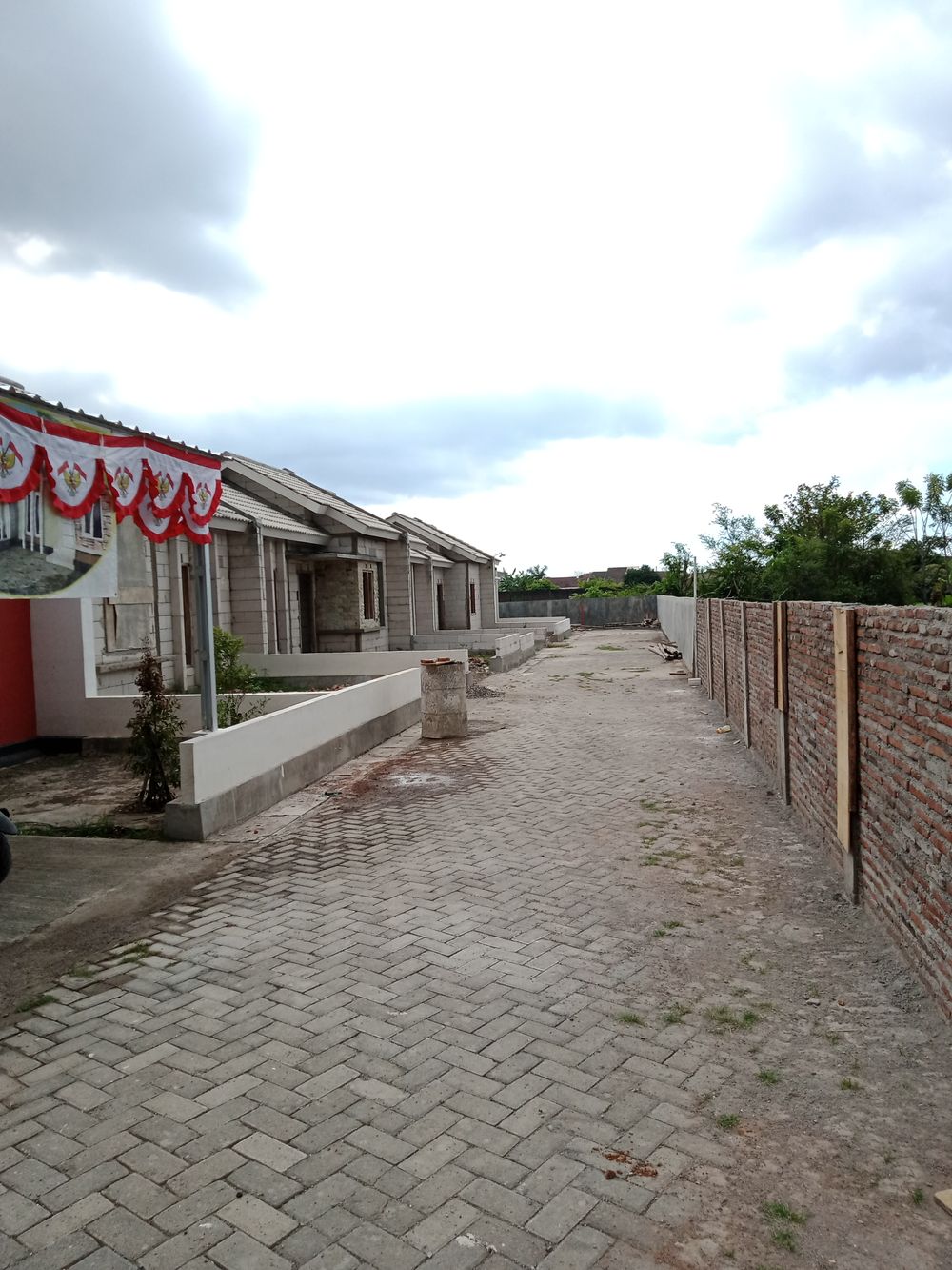 foto posisi tengah perumahan Cluster Seroja