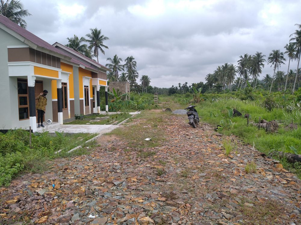 foto posisi tengah perumahan GRAND EMERALD REGENCY LANJUTAN