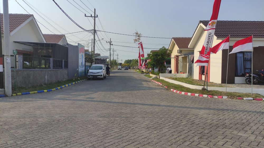 foto posisi tengah perumahan JADE SUDIMORO