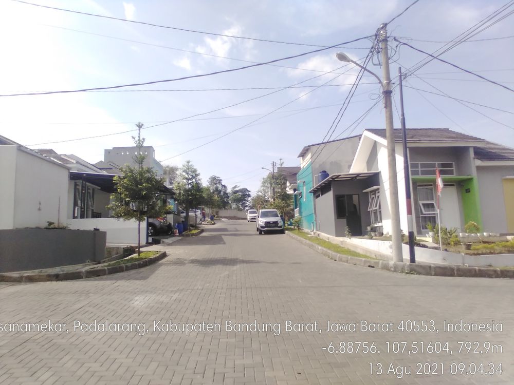 foto posisi tengah perumahan Buana Flamingo Hill Regency