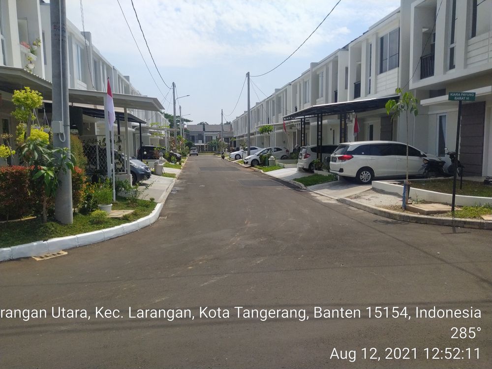 foto posisi tengah perumahan Cluster Kiara Payung Barat Residence, Puri Beta
