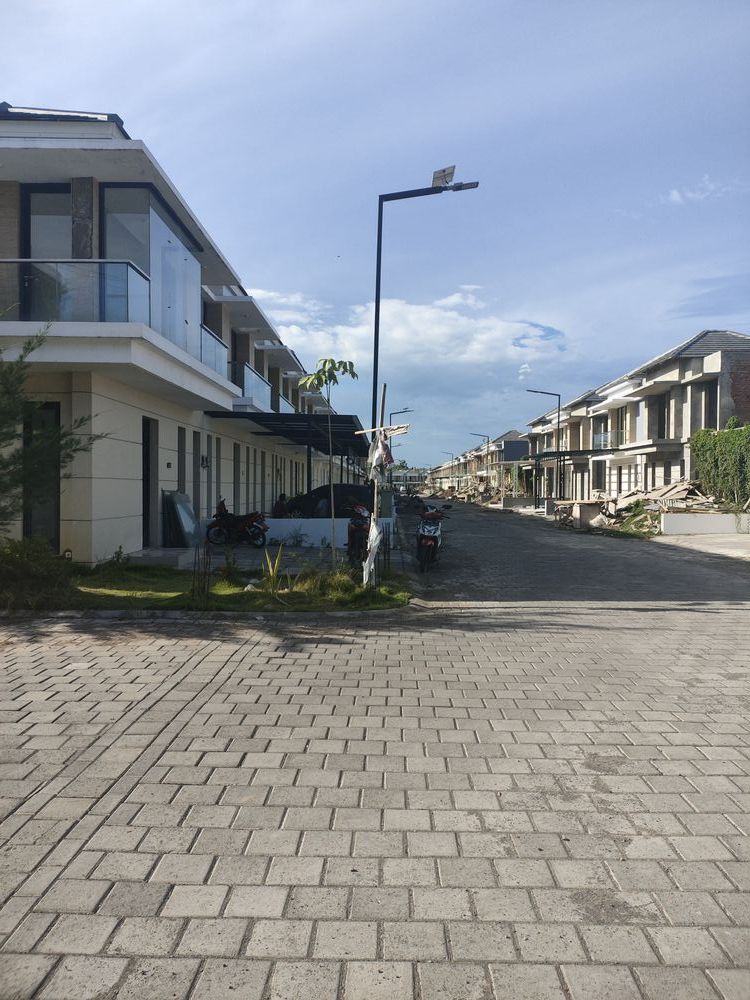 foto posisi tengah perumahan WELLINGTON PARK RESIDENCES