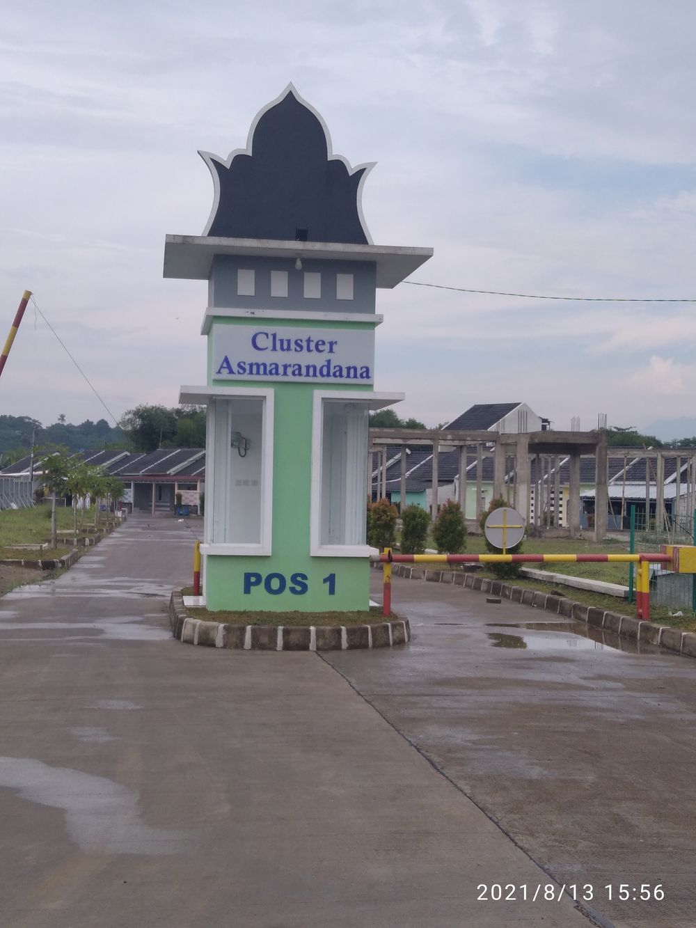 foto posisi tengah perumahan Lebak Kinasih