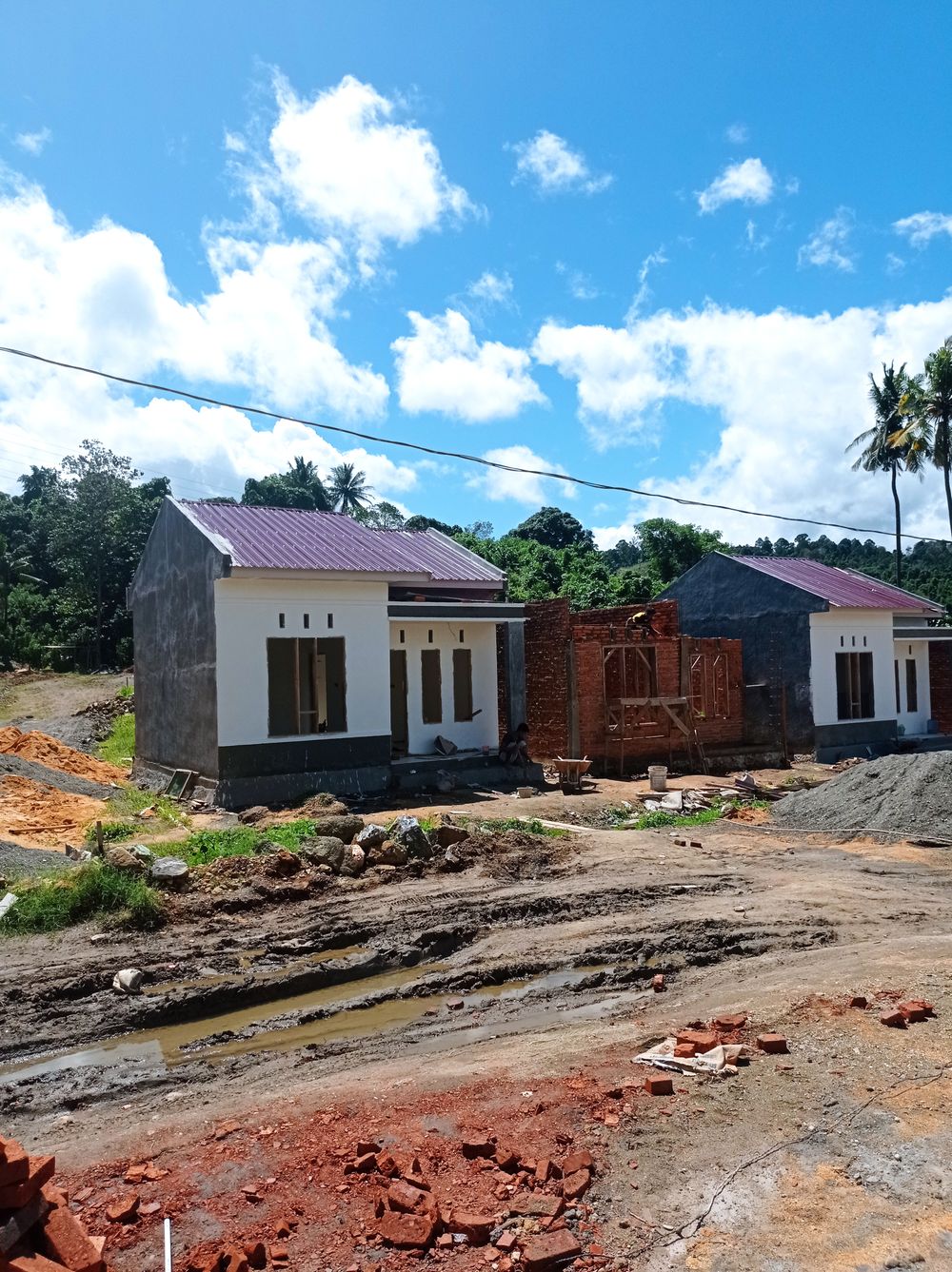 foto posisi tengah perumahan VILLA INDAH BALANDETE 2