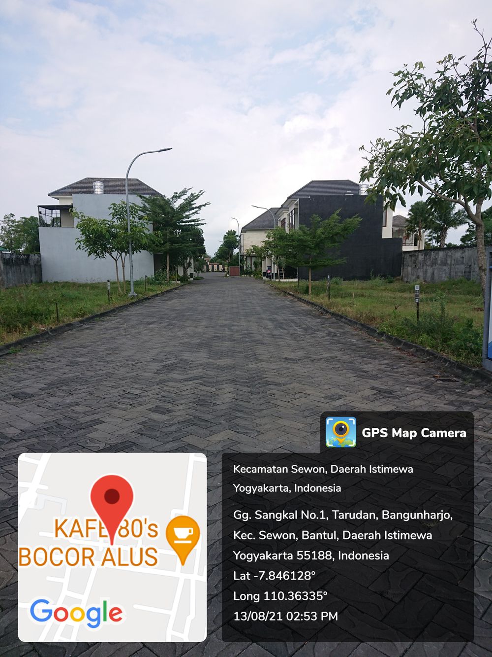 foto posisi tengah perumahan Laguna Spring Resort